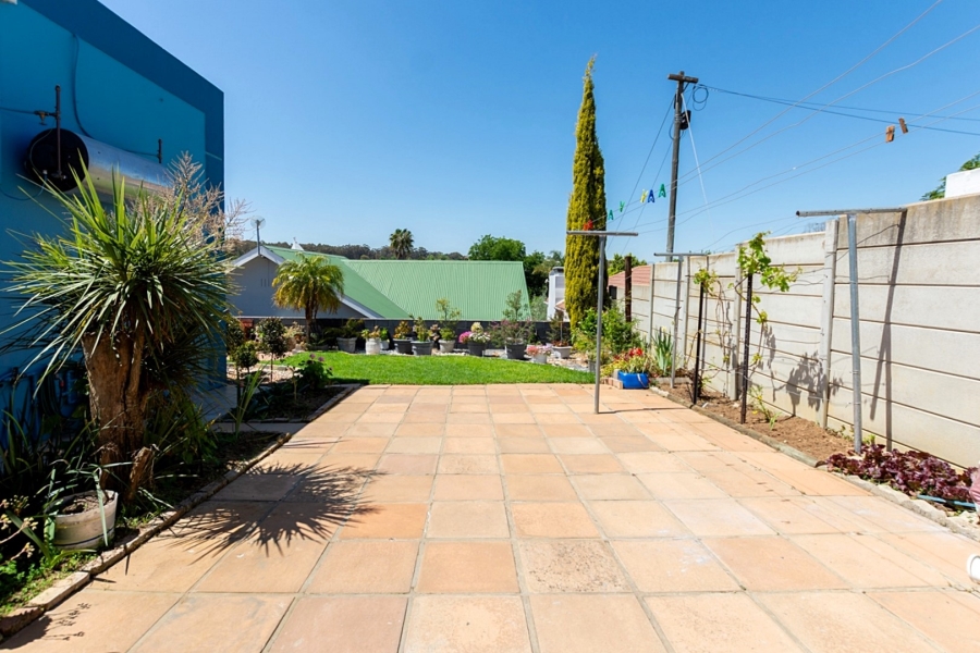 3 Bedroom Property for Sale in Bergzicht Western Cape